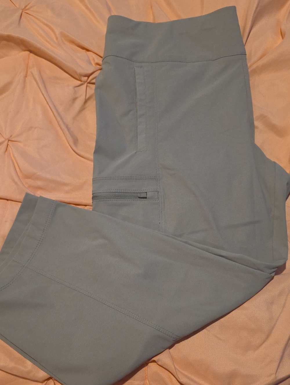 ZeroXposur Womans Outdoor Cargo Capri Pants - Steel Gray Size M